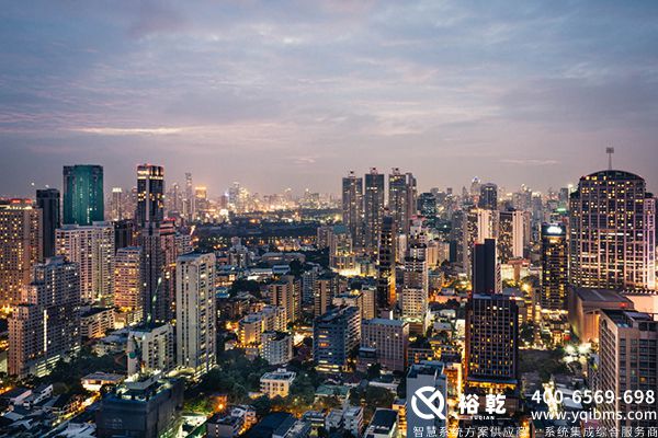 校園能耗監(jiān)測(cè)系統(tǒng)：構(gòu)建綠色校園的數(shù)字化先鋒